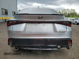 2024 Lexus IS 350 F Sport z VIN JTHGZ1B2XR5073688, wystawiony jako Copart lot #56994845 z przebiegiem 9 593 mil mil oraz Szkoda całkowita • Salvage title. Historia ofert i sprzedaży dostępna na DreamBid. Obrazek 6.