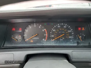 1989 Toyota Camry DLX z VIN 4T1SV21E1KU108151, wystawiony jako Copart lot #73657634 z przebiegiem 347 186 mil mil oraz Nie do naprawy • Non repairable. Historia ofert i sprzedaży dostępna na DreamBid. Obrazek 9.