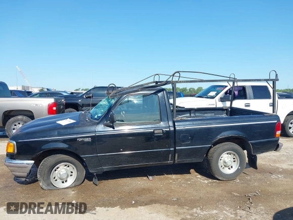 1997 Ford Ranger XLT z VIN 1FTCR10A4VTA44803, wystawiony jako IAAI lot #42479081 z przebiegiem 162 346 mil mil oraz . Historia ofert i sprzedaży dostępna na DreamBid. Obrazek 14.