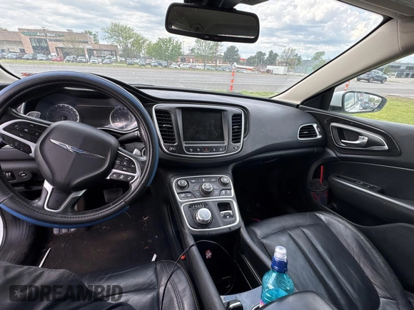 2015 Chrysler 200 C with VIN 1C3CCCCG0FN501601, listed as a Copart auction lot 54541735 with 0 mi miles and Clean Title. Bid and sale history available at carsss.com. Image 9.