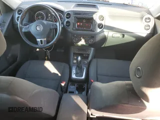 2017 Volkswagen Tiguan S with VIN WVGAV7AXXHK050927, listed as a Copart auction lot 49633085 with 78,155 mi miles and Salvage Title. Bid and sale history available at DreamBid. Image 8.