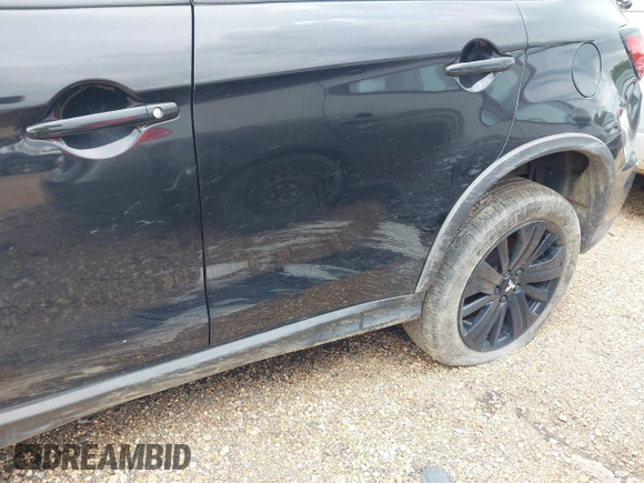 2023 Mitsubishi Outlander ES z VIN JA4ARUAU6PU004151, wystawiony jako IAAI lot #41739579 z przebiegiem 39 948 mil mil oraz . Historia ofert i sprzedaży dostępna na DreamBid. Obrazek 19.