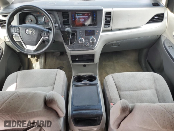 2015 Toyota Sienna LE AAS with VIN 5TDKK3DC6FS578179, listed as a Copart auction lot 55145545 with 225,468 mi miles and Salvage Title. Bid and sale history available at DreamBid. Image 8.