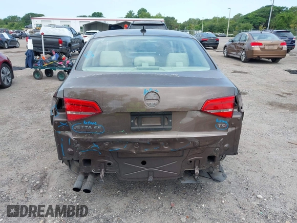 2015 Volkswagen Jetta SE with VIN 3VWD07AJXFM289988, listed as a IAAI auction lot 42322842 with 131,998 mi miles and . Bid and sale history available at DreamBid. Image 17.