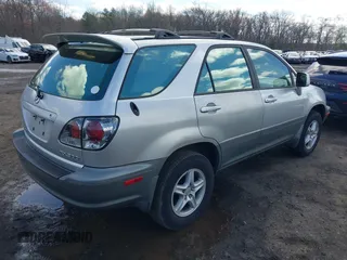 2001 Lexus RX 300 with VIN JTJHF10U010226631, listed as a IAAI auction lot 41952752 with 64,405 mi miles. Bid and sale history available at carsss.com. Image 4.