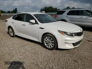 2017 Kia Optima LX z VIN 5XXGT4L34HG139643, wystawiony jako Copart lot #54663845 z przebiegiem 188 053 mil mil oraz Szkoda całkowita • Salvage title. Historia ofert i sprzedaży dostępna na DreamBid. Obrazek 4.