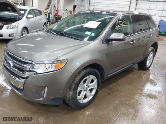 2014 Ford Edge SEL with VIN 2FMDK4JC3EBB11414, listed as a IAAI auction lot 41951165 with 224,128 mi miles. Bid and sale history available at carsss.com. Image 18.