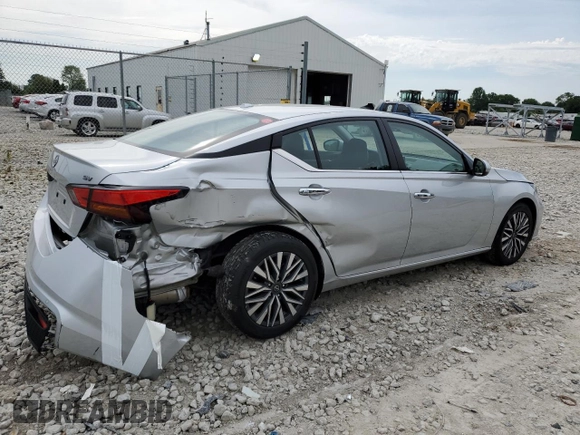 2023 Nissan Altima 2.5 SV with VIN 1N4BL4DVXPN321995, listed as a Copart auction lot 60495824 with 40,840 mi miles and Salvage Title. Bid and sale history available at carsss.com. Image 3.