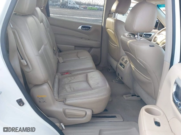 2014 Nissan Pathfinder SV with VIN 5N1AR2MN8EC637263, listed as a IAAI auction lot 41328501 with 139,518 mi miles. Bid and sale history available at carsss.com. Image 8.