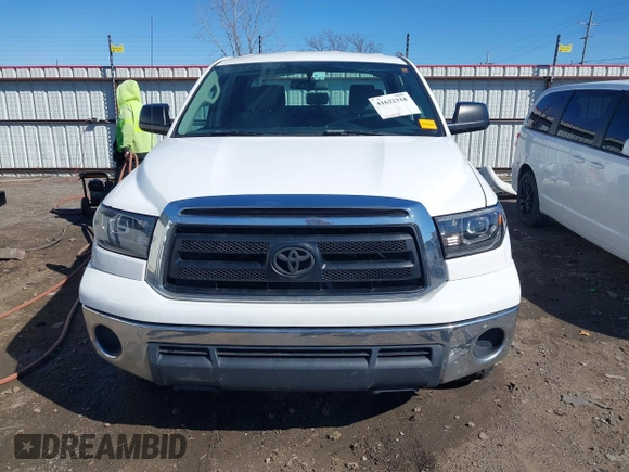 2010 Toyota Tundra 4WD Truck with VIN 5TFUM5F17AX010617, listed as a IAAI auction lot 41632318 with 363,446 mi miles. Bid and sale history available at carsss.com. Image 12.