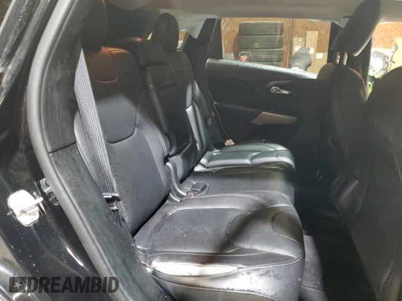 2018 Jeep Cherokee Limited z VIN 1C4PJMDB3JD571989, wystawiony jako Copart lot #47698015 z przebiegiem Nie podano mil oraz Szkoda całkowita • Salvage title. Historia ofert i sprzedaży dostępna na DreamBid. Obrazek 12.