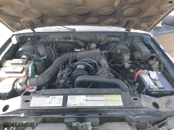 1998 Ford Ranger XL with VIN 1FTYR10C6WUC81490, listed as a IAAI auction lot 42055263 with 226,185 mi miles. Bid and sale history available at carsss.com. Image 10.