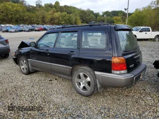 1998 Subaru Forester S with VIN JF1SF6557WH708499, listed as a Copart auction lot 71622134 with 88,237 mi miles and Salvage Title. Bid and sale history available at carsss.com. Image 2.