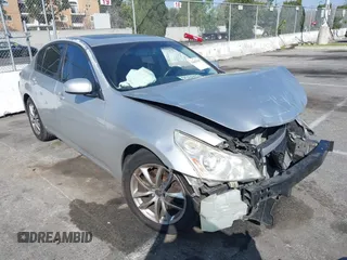 2008 Infiniti G35 Journey with VIN JNKBV61E78M221332, listed as a IAAI auction lot 41637037 with 127,403 mi miles. Bid and sale history available at carsss.com. Image 1.