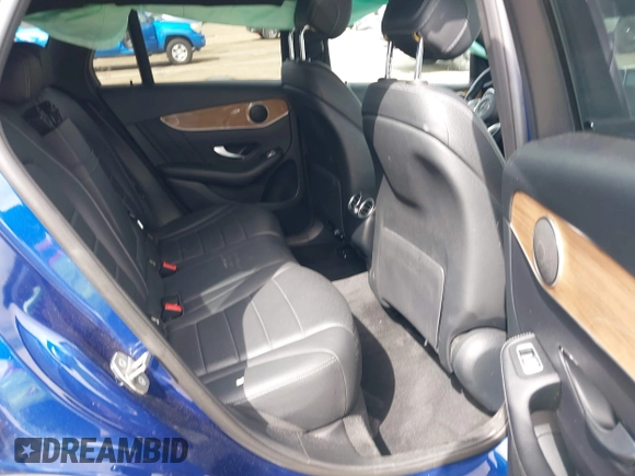 2019 Mercedes-Benz GLC with VIN WDC0G4KBXKV175924, listed as a IAAI auction lot 41906618 with 73,681 mi miles. Bid and sale history available at carsss.com. Image 8.