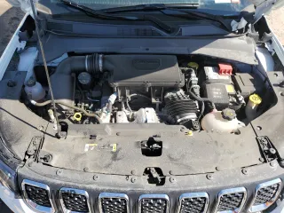 2024 Jeep Compass Latitude Lux с VIN 3C4NJDFN1RT593929, выставлен на аукционе Copart как лот 53492725 с пробегом 14 033 миль миль и Списание • Salvage title. История ставок и продаж доступна на DreamBid. Изображение 12.
