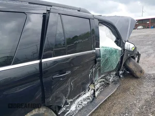 2022 Ford Expedition XLT z VIN 1FMJU1JT2NEA09523, wystawiony jako IAAI lot #42113474 z przebiegiem 52 622 mil mil oraz . Historia ofert i sprzedaży dostępna na DreamBid. Obrazek 6.