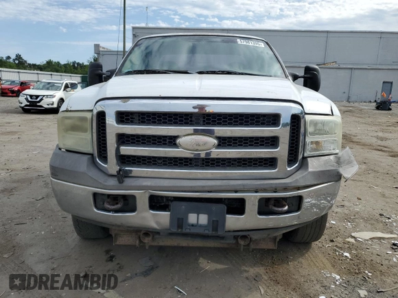 2005 Ford F-250 XL with VIN 1FTSX21P45ED31783, listed as a Copart auction lot 57981395 with 174,726 mi miles and Clean title. Bid and sale history available at DreamBid. Image 5.