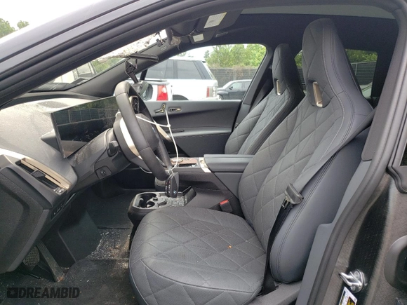 2024 BMW iX xDrive50 with VIN WB523CF09RCP70617, listed as a Copart auction lot 58091014 with 2,539 mi miles and Salvage Title. Bid and sale history available at carsss.com. Image 7.