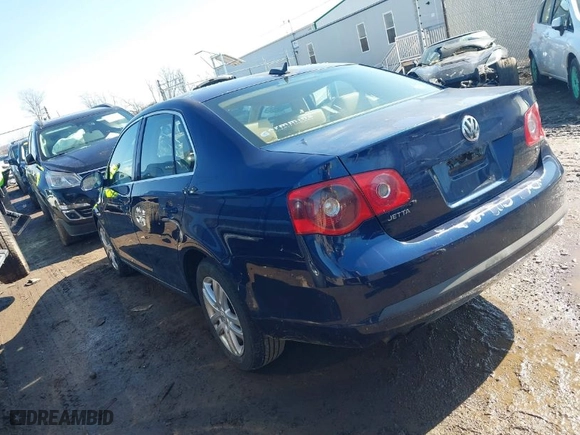 2006 Volkswagen Jetta Sedan 1.9L TDI with VIN 3VWST71K36M719965, listed as a IAAI auction lot 41665361 with 263,906 mi miles. Bid and sale history available at carsss.com. Image 3.