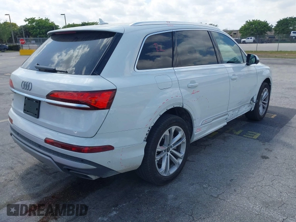 2025 Audi Q7 Premium Plus with VIN WA1LVBF70SD014968, listed as a IAAI auction lot 41787534 with 7,568 mi miles and . Bid and sale history available at DreamBid. Image 4.