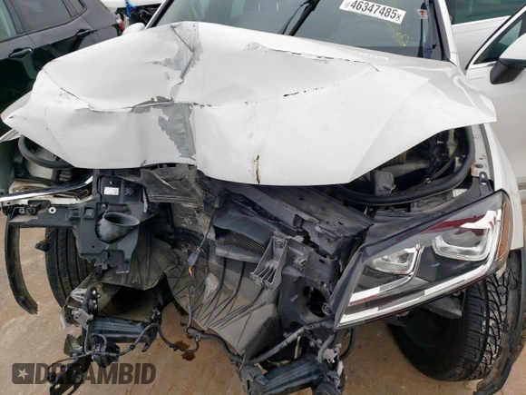 2017 Volkswagen Touareg Wolfsburg Edition z VIN WVGRF7BP2HD006004, wystawiony jako Copart lot #46347485 z przebiegiem 59 345 mil mil oraz Szkoda całkowita • Salvage title. Historia ofert i sprzedaży dostępna na DreamBid. Obrazek 12.