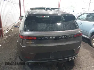 2024 Land Rover Range Rover Sport SE with VIN SAL1P9EU6RA170735, listed as a IAAI auction lot 42647850 with 8,906 mi miles and . Bid and sale history available at DreamBid. Image 15.