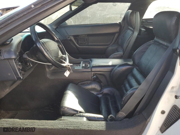 1992 Chevrolet Corvette with VIN 1G1YY23P4N5114876, listed as a Copart auction lot 84500564 with 0 mi miles and Salvage Title. Bid and sale history available at carsss.com. Image 7.