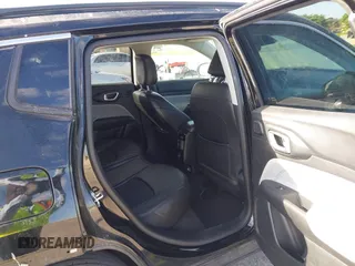 2022 Jeep Compass Latitude with VIN 3C4NJCBB6NT229344, listed as a IAAI auction lot 41686958 with 40,696 mi miles and . Bid and sale history available at carsss.com. Image 8.