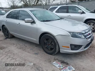 2010 Ford Fusion SE with VIN 3FAHP0HA5AR405869, listed as a IAAI auction lot 42135556 with 189,712 mi miles. Bid and sale history available at carsss.com. Image 1.
