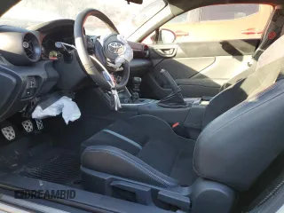 2023 Toyota 86 Premium z VIN JF1ZNBE15P9761124, wystawiony jako Copart lot #56549525 z przebiegiem 10 794 mil mil oraz Szkody całkowita. Historia ofert i sprzedaży dostępna na DreamBid. Obrazek 7.