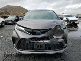 2021 Toyota Sienna XSE with VIN 5TDXRKEC6MS025572, listed as a Copart auction lot 44276735 with 87,398 mi miles and Salvage Title. Bid and sale history available at DreamBid. Image 5.