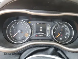 2015 Jeep Cherokee Sport z VIN 1C4PJLABXFW620213, wystawiony jako Copart lot #63294545 z przebiegiem 272 522 mil mil oraz Czysty tytuł • Clean title. Historia ofert i sprzedaży dostępna na DreamBid. Obrazek 9.