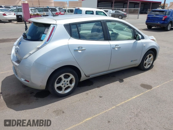 2011 Nissan LEAF SL-e with VIN JN1AZ0CP5BT007033, listed as a IAAI auction lot 42194068 with 40,620 mi miles and . Bid and sale history available at DreamBid. Image 4.