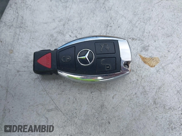 2010 Mercedes-Benz E 350 Luxury with VIN WDDHF5GB8AA083734, listed as a IAAI auction lot 42084306 with 141,838 mi miles and . Bid and sale history available at carsss.com. Image 11.