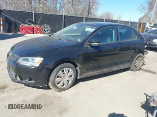 2012 Volkswagen Jetta SE с VIN 3VWDX7AJXCM073243, выставлен на аукционе IAAI как лот 41600202 с пробегом 121 281 миль миль и . История ставок и продаж доступна на DreamBid. Изображение 2.
