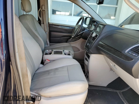 2013 Chrysler Town & Country Touring with VIN 2C4RC1BG3DR786659, listed as a Copart auction lot 48850165 with 123,969 mi miles and Clean Title. Bid and sale history available at DreamBid. Image 7.