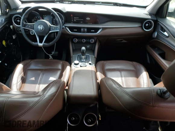 2018 Alfa Romeo Stelvio Ti z VIN ZASFAKBN1J7B70623, wystawiony jako Copart lot #57583795 z przebiegiem 105 351 mil mil oraz Szkoda całkowita • Salvage title. Historia ofert i sprzedaży dostępna na DreamBid. Obrazek 8.