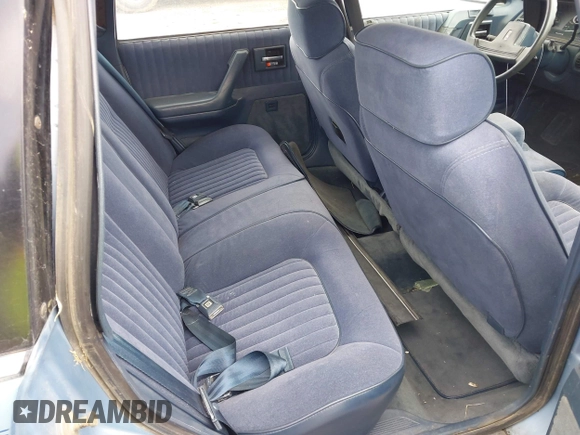 1991 Oldsmobile Cutlass Ciera z VIN 1G3AM54N3M6309525, wystawiony jako IAAI lot #42261904 z przebiegiem 121 774 mil mil oraz . Historia ofert i sprzedaży dostępna na DreamBid. Obrazek 8.