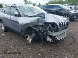 2020 Jeep Cherokee Latitude с VIN 1C4PJMCB9LD546714, выставлен на аукционе IAAI как лот 42177612 с пробегом 56 759 миль миль и . История ставок и продаж доступна на DreamBid. Изображение 6.