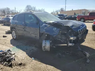 2021 Jeep Cherokee Latitude with VIN 1C4PJMCB7MD209248, listed as a Copart auction lot 47877225 with 20,803 mi miles and Salvage title. Bid and sale history available at DreamBid. Image 4.