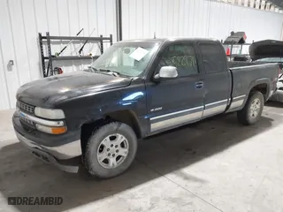 2001 Chevrolet Silverado 1500 LT with VIN 2GCEK19T111382113, listed as a IAAI auction lot 41522971 with 301,448 mi miles. Bid and sale history available at carsss.com. Image 2.