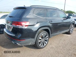 2021 Volkswagen Atlas SE с VIN 1V2WR2CA5MC596161, выставлен на аукционе IAAI как лот 42131403 с пробегом 46 759 миль миль и . История ставок и продаж доступна на DreamBid. Изображение 4.