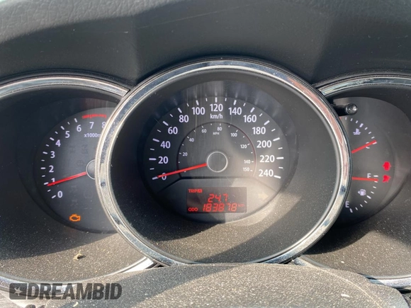 2012 Kia Sorento LX with VIN 5XYKT3A13CG306729, listed as a Copart auction lot 48946605 with 183,878 mi miles and Clean Title. Bid and sale history available at DreamBid. Image 8.