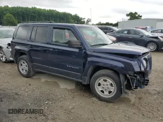 2014 Jeep Patriot Sport with VIN 1C4NJPBB5ED900449, listed as a Copart auction lot 62082334 with Not Provided miles and Salvage Title. Bid and sale history available at carsss.com. Image 4.