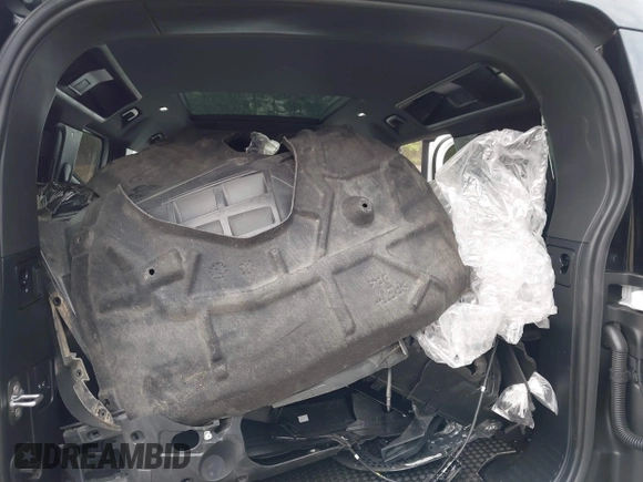 2023 Land Rover Defender X-Dynamic SE with VIN SALE2EEU5P2171679, listed as a IAAI auction lot 42083228 with 14,759 mi miles and . Bid and sale history available at DreamBid. Image 8.