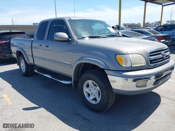 2001 Toyota Tundra Ltd with VIN 5TBRT38131S126759, listed as a IAAI auction lot 41911493 with 158,935 mi miles. Bid and sale history available at carsss.com. Image 1.