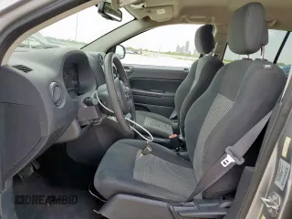 2017 Jeep Compass Sport с VIN 1C4NJCBA0HD147935, выставлен на аукционе Copart как лот 62704255 с пробегом 136 711 миль миль и Списание • Salvage title. История ставок и продаж доступна на DreamBid. Изображение 7.