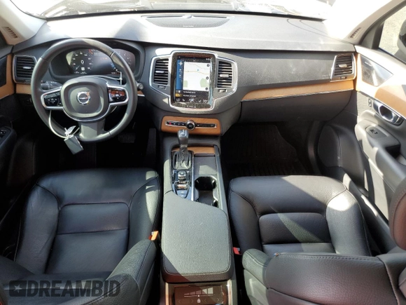 2021 Volvo XC90 Momentum with VIN YV4A221K2M1682872, listed as a Copart auction lot 55915974 with 27,179 mi miles and Salvage Title. Bid and sale history available at carsss.com. Image 8.