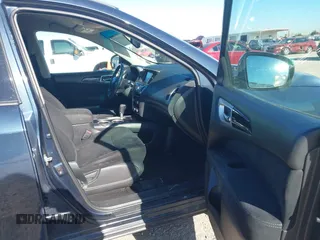 2015 Nissan Pathfinder Platinum with VIN 5N1AR2MN2FC658434, listed as a IAAI auction lot 41397102 with 162,500 mi miles and . Bid and sale history available at DreamBid. Image 5.